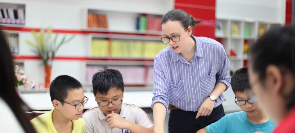 Hoa Văn CLC & Tư Vấn Du Học