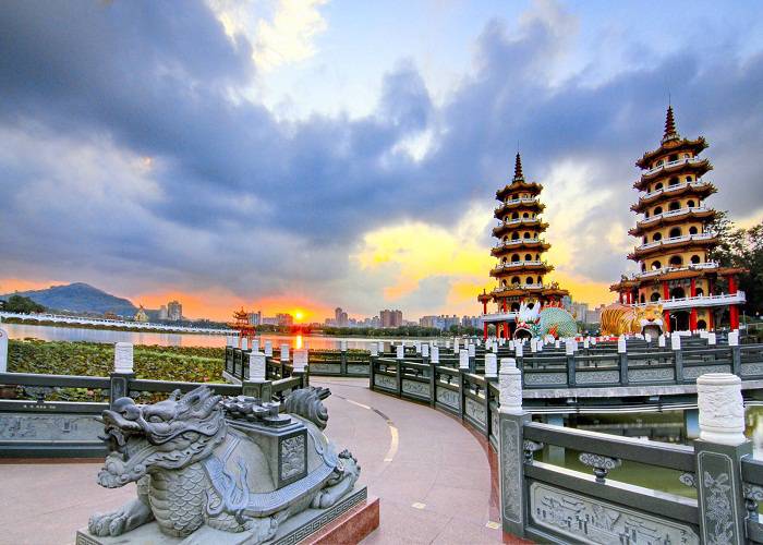 Hoa Văn CLC & Tư Vấn Du Học